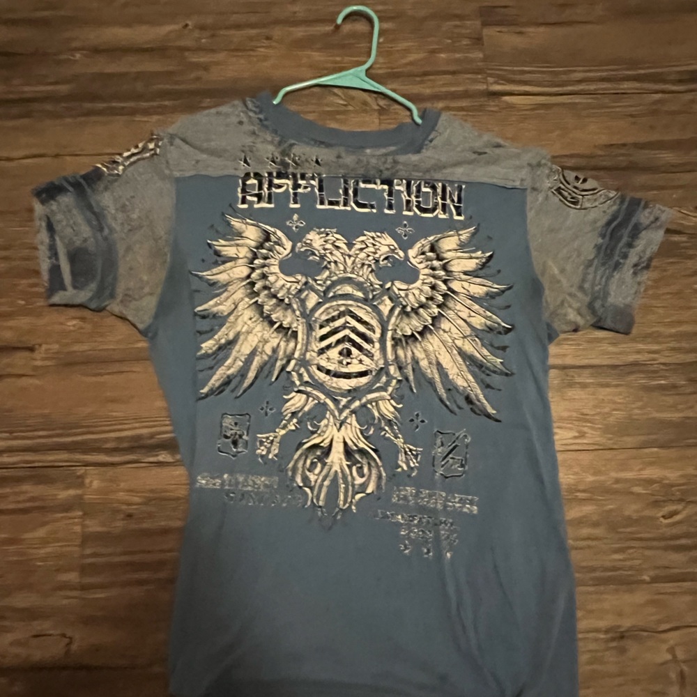 Affliction tee shirt